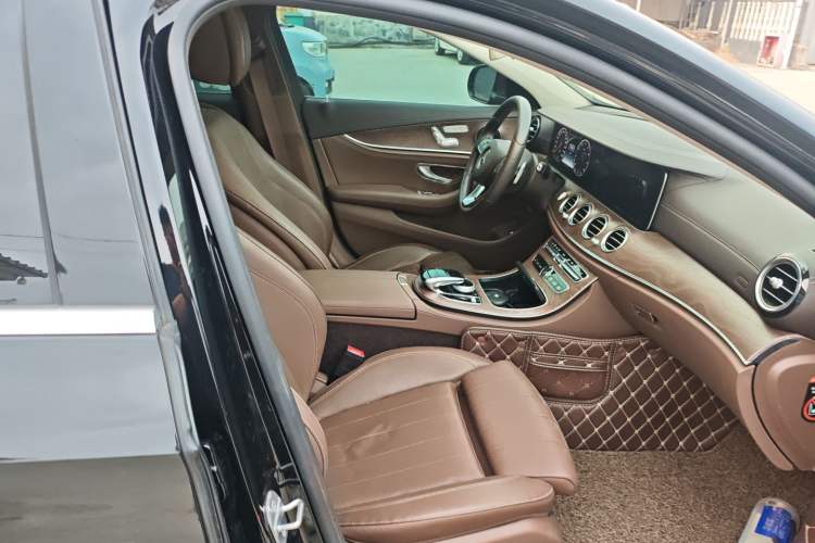 Used Mercedes-Benz E-Class 2016 E 200 L
