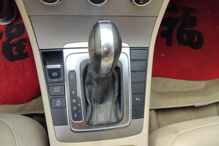 Used Volkswagen Magotan 2012 Revised 1.8TSI Luxury Version Gear Lever