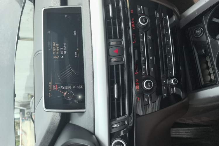 Used BMW X5  Audio And AC Panel