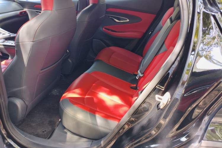 Used CHANGAN UNI-T 2020 1.5T Prestige Version
