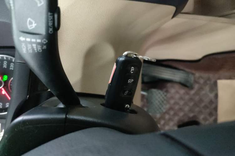 Used Volkswagen Touran 2015 1.4T DSG Comfort Edition 5 Seats