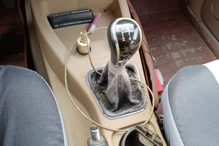 Used Wuling Hongguang 2014 1.5L S Comfort Model
