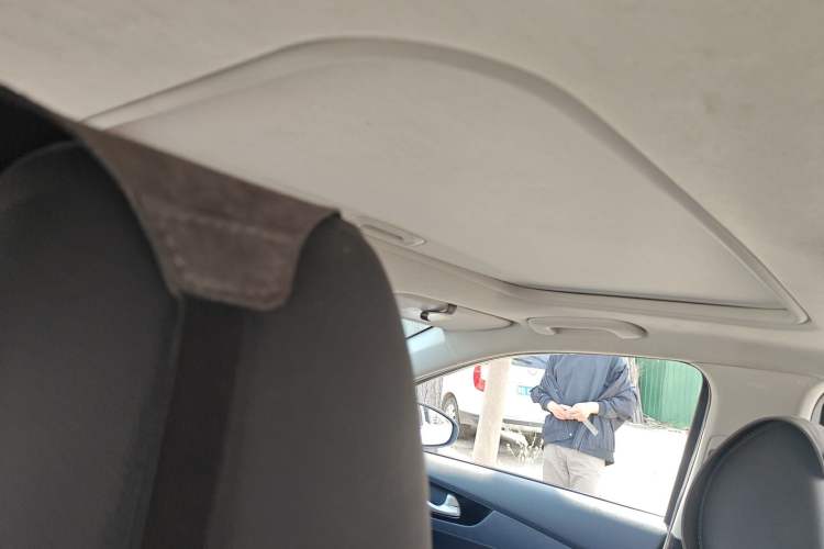 Used Kia K3 2021 1.5L CVT Refreshed Edition Headliner