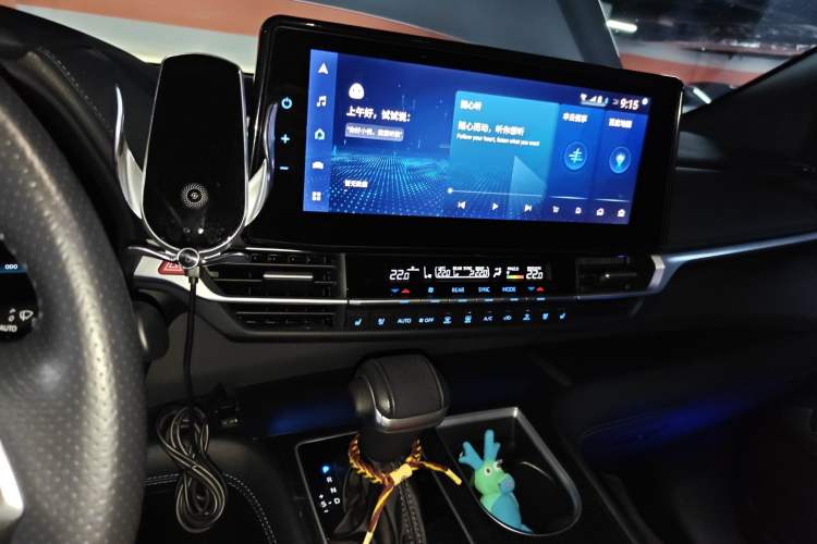 Used Toyota SIENNA 2021 2.5L Hybrid Ultimate Edition Audio And AC Panel