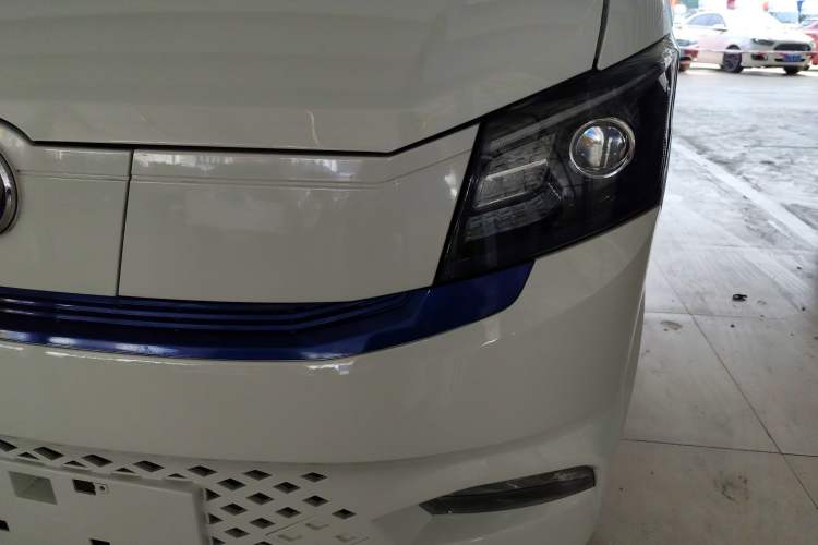 Used Dongfeng Yufeng EM26 2023 High-End Model 41.86 kWh CATL Left Front Headlight
