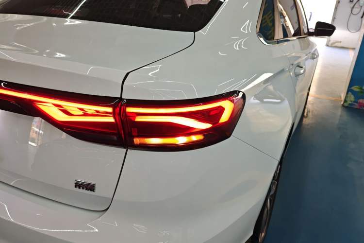 Used Geely Auto Emgrand 2023 4th Generation Champion Edition 1.5L CVT Prestige Model
