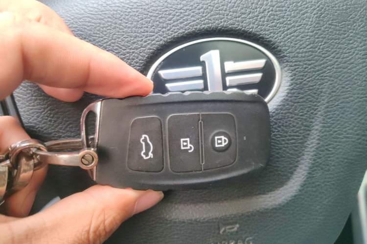 Used Bestune X40 2019 1.6L Manual Luxury Edition China VI
