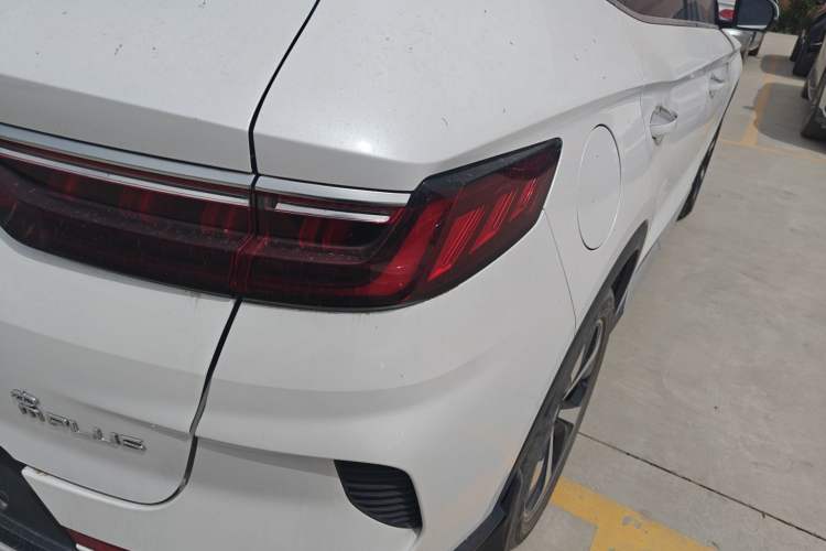 Used BYD Song PLUS New Energy 2021 DM-i 110KM Flagship Model Exterior 3