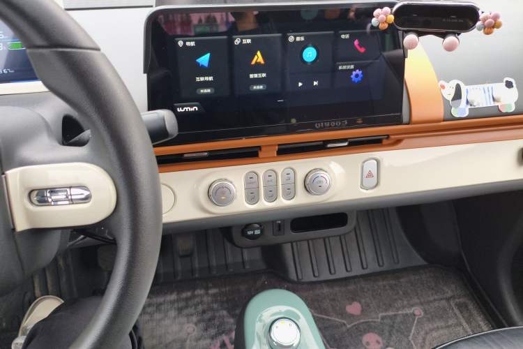 Used CHANGAN NEVO Lumin 2022 210km Sweet Edition Audio And AC Panel