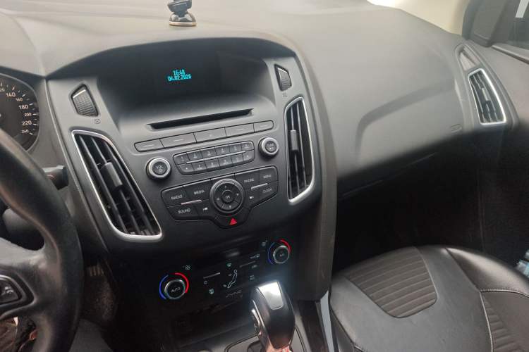 Used Ford Focus 2015 Sedan 1.6L Automatic Trend Model
