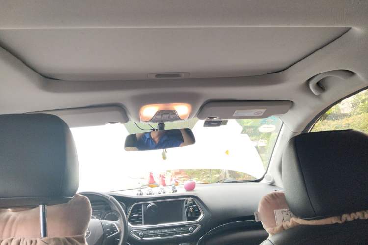 Used GAC Trumpchi GS4 2017 235T Automatic Two-Wheel Drive Luxury Smart Connectivity Version Headliner