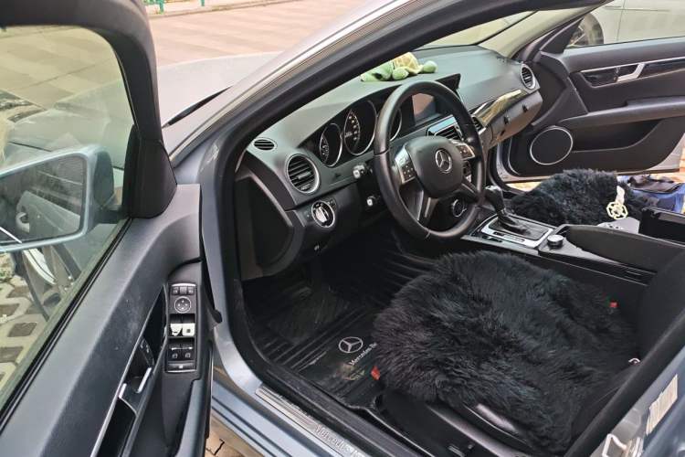 Used Mercedes-Benz C-Class 2013 C 180 Classic Grand Edition
