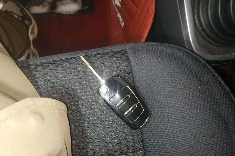 Used Suzuki Wagon R X5 2013 Revised Version 1.4L VVT Cruise Edition
