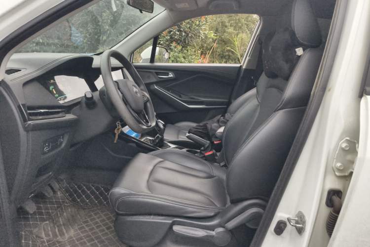 Used CHANGAN CS15 2021 1.5L Manual Entry-Level Trim
