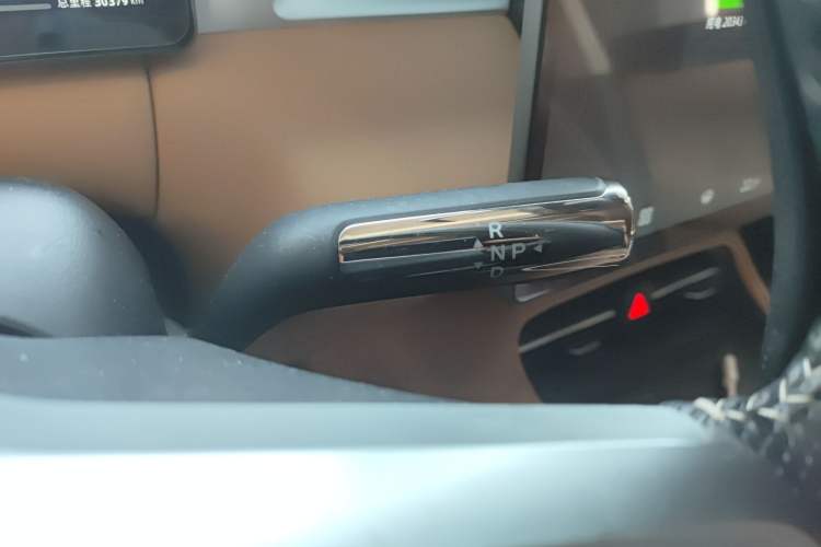 Used Landian E5 PLUS 2025 165 km Long-Range Version 7 Seats