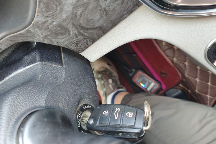 Used JAC Refine M4 2016 2.0L Manual Luxury Version