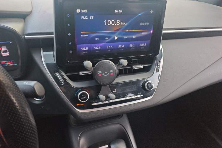 Used Toyota Levin 2019 Dual-Engine 1.8H E-CVT Luxury Edition China V Standard Audio And AC Panel