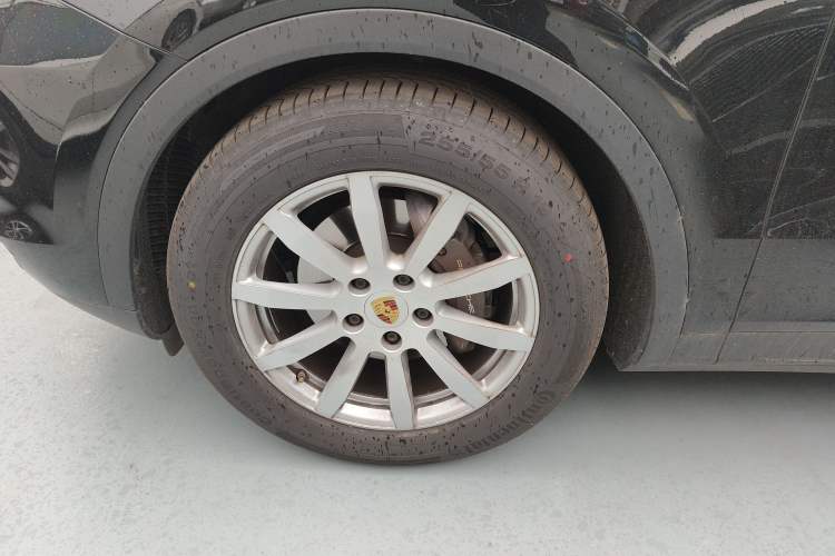 Used Porsche Cayenne 2019 Cayenne 3.0T Left Front Wheel Hub