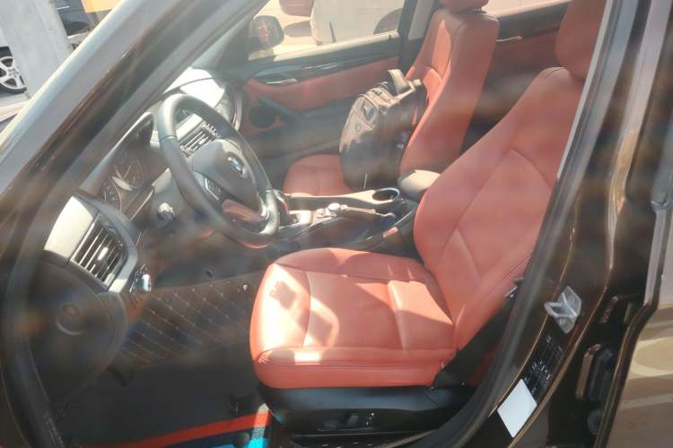 Used BMW X1 2015 sDrive18i Fashion Upgrade Edition Left Front Seat