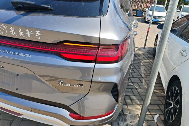 Used BYD Song PLUS New Energy 2023 Champion Edition DM-i 110KM Flagship PLUS Right Rear Taillight