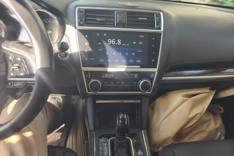 Used Subaru Outback 2018 2.5i Luxury Navigation Edition with EyeSight
