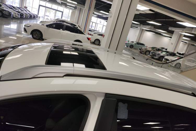 Used Chery Tiggo 3X 2021 Diamond Edition 1.5L CVT 3-Carat II Model Roof