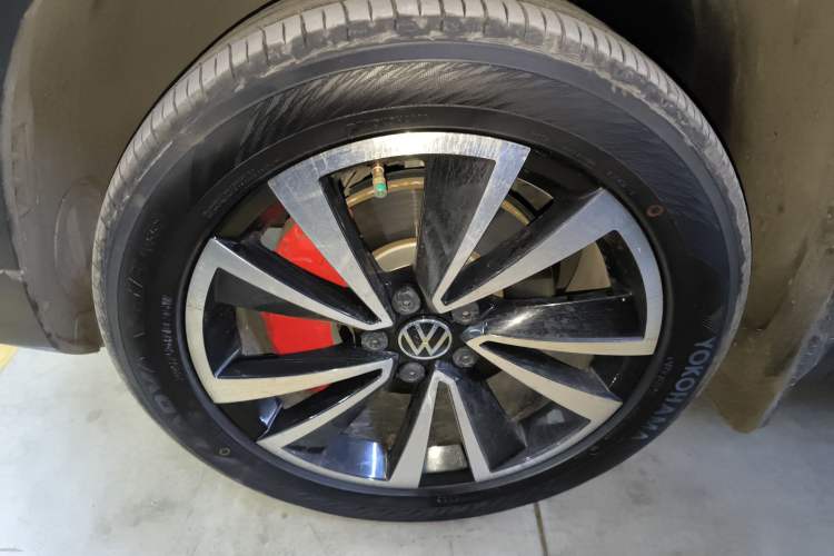 Used Volkswagen Tharu 2020 330TSI All-Wheel-Drive Luxury Edition China VI Standard