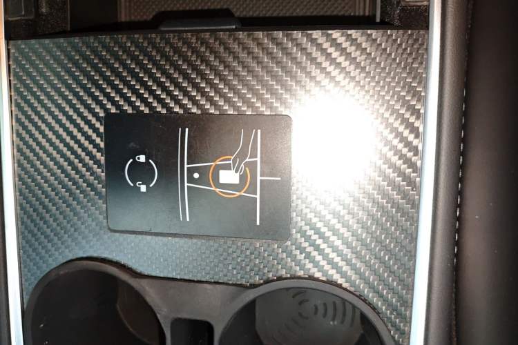 Used Tesla Model Y 2024 Long-Range All-Wheel-Drive Version