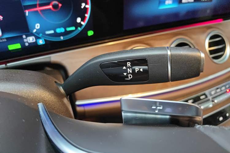 Used Mercedes-Benz E-Class 2021 E 260 L
