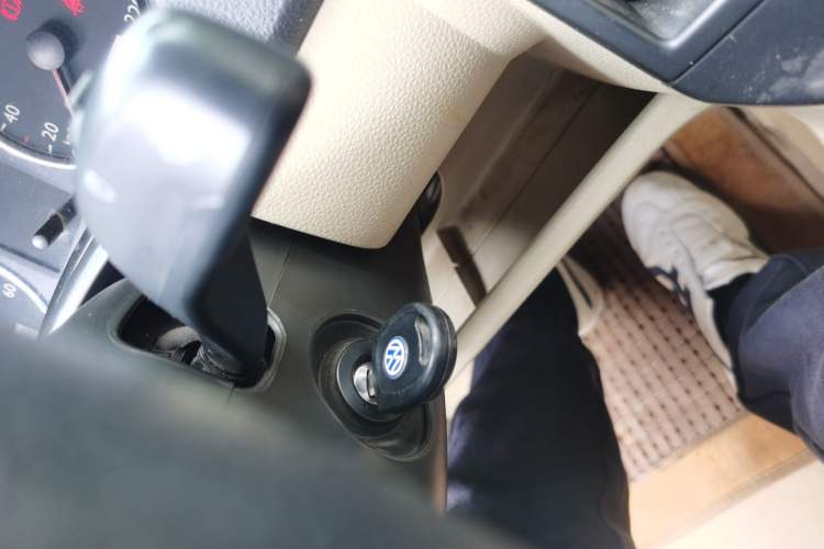 Used Volkswagen Polo 2009 Jingqu 1.4L Manual - Elegant Edition
