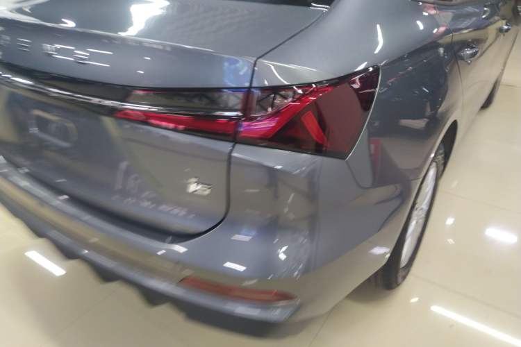 Used Roewe i5 2023 1.5L Manual Comfort Edition