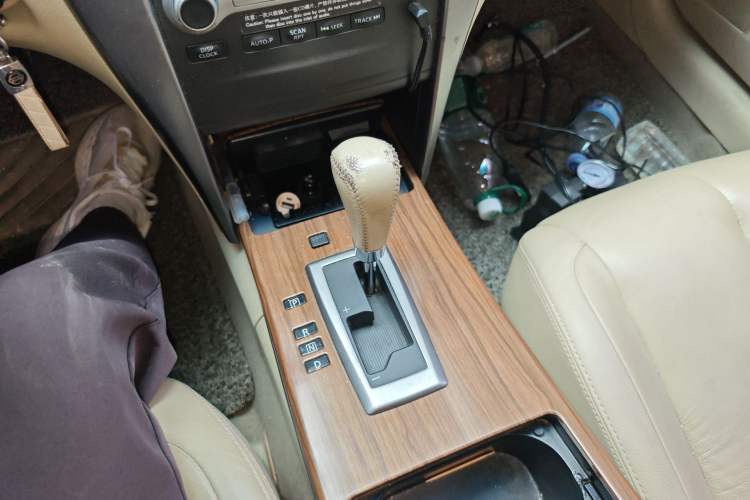 Used Nissan Teana 2011 2.5L XL Glory Edition Gear Lever