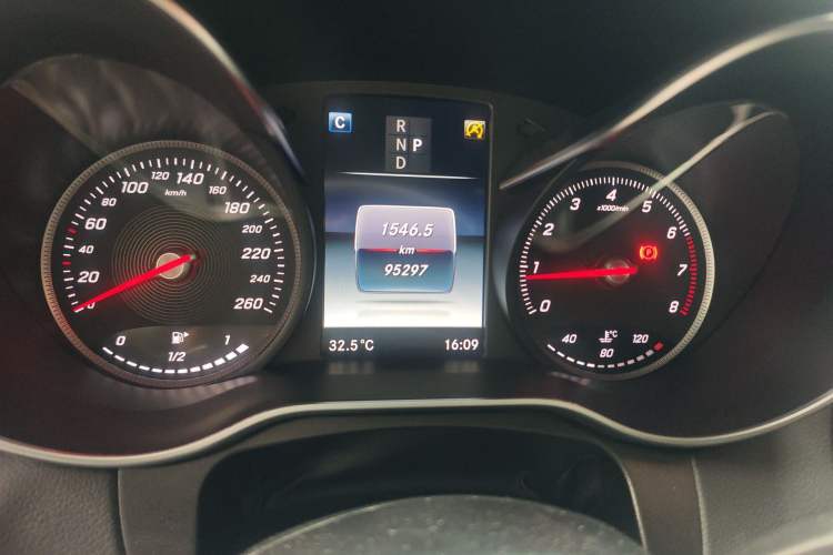 Used Mercedes-Benz C-Class 2016 C 200 4MATIC Coupe Odometer Close Up