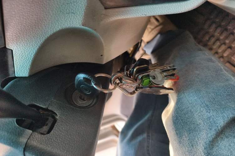 Used Jinbei New Hiace X30L 2019 1.5L Cargo Van Wealth Edition China VI SWC15M Vehicle Key