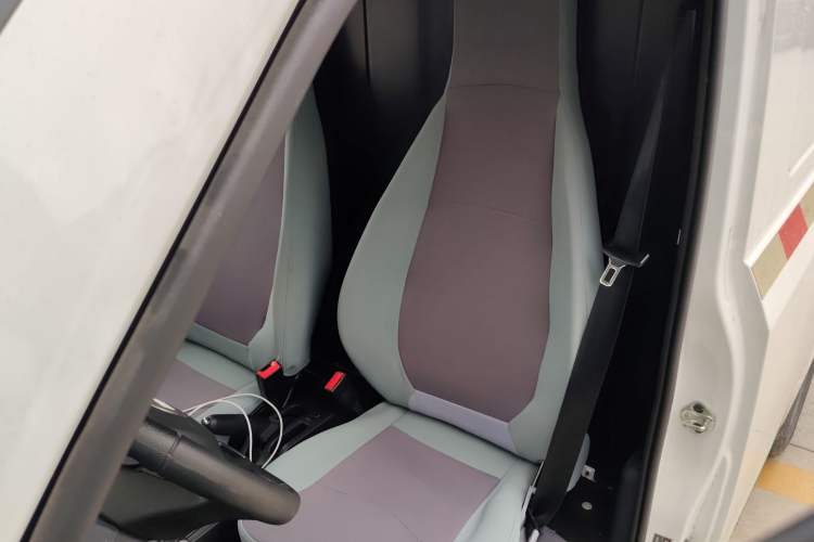 Used Chengshi 01 2021 Chuanfu Edition Single-Row Closed Cargo Van Two-Seater Single Battery
