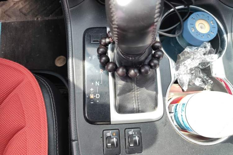 Used Toyota Highlander 2015 2.0T Four-Wheel Drive Luxury Edition 7-Seater Gear Lever