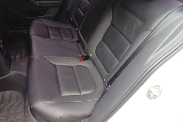 Used Volkswagen Sagitar 2018 1.6L Manual Comfort Model
