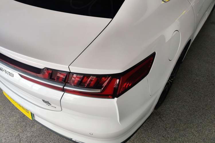 Used BYD Han 2020 DM Four-Wheel Drive Performance Edition Prestige Model Right Rear Taillight
