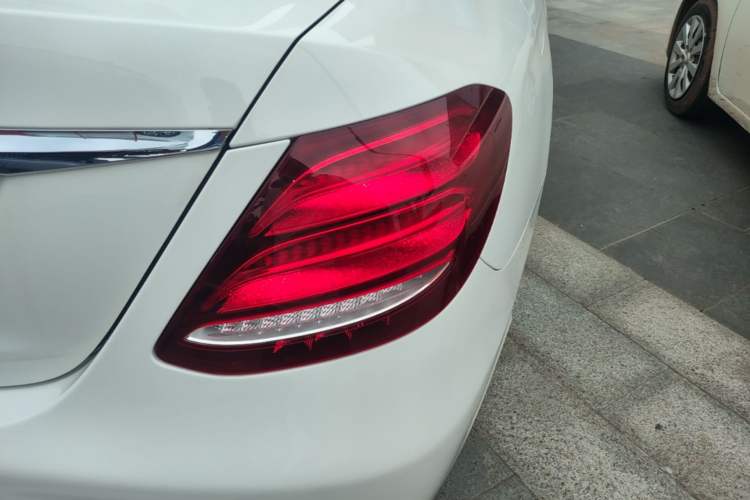 Used Mercedes-Benz E-Class 2016 E 200 L Sport Edition
