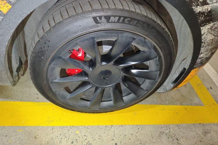 Used Tesla Model Y 2024 Rear-Wheel-Drive Version