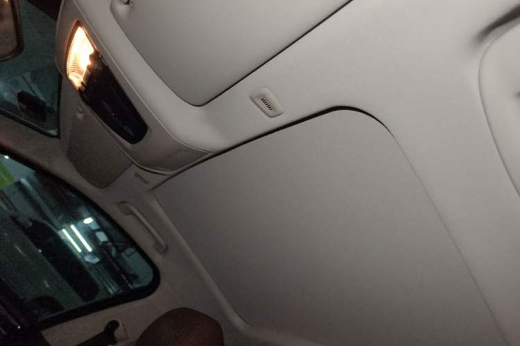 Used BMW 5 Series 2014 525Li Leading Model