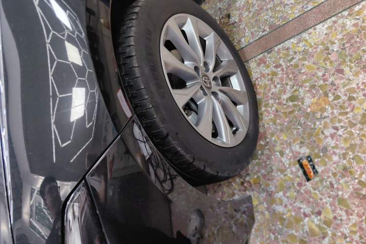 Used Toyota Avalon 2024 2.0L Premium Edition Left Front Wheel Hub