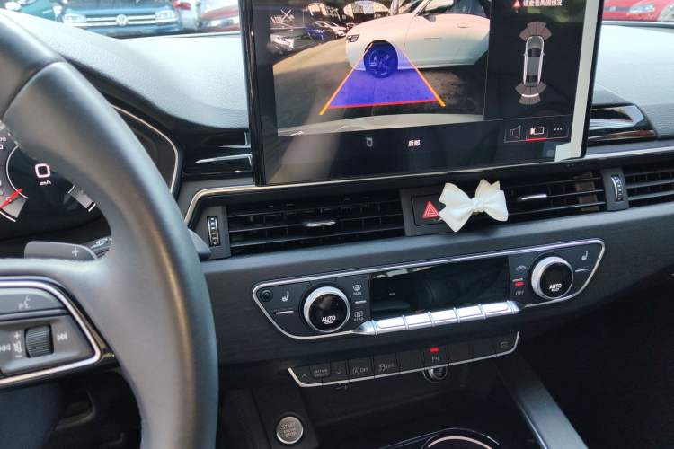 Used Audi A4L 2023 40 TFSI Luxury Dynamic Model
