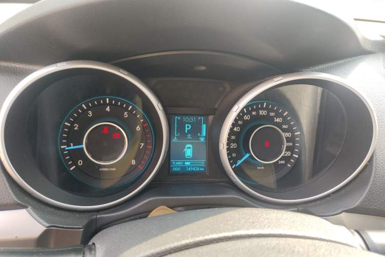 Used BAIC Senova X65 2015 2.0T Automatic Elite Model
