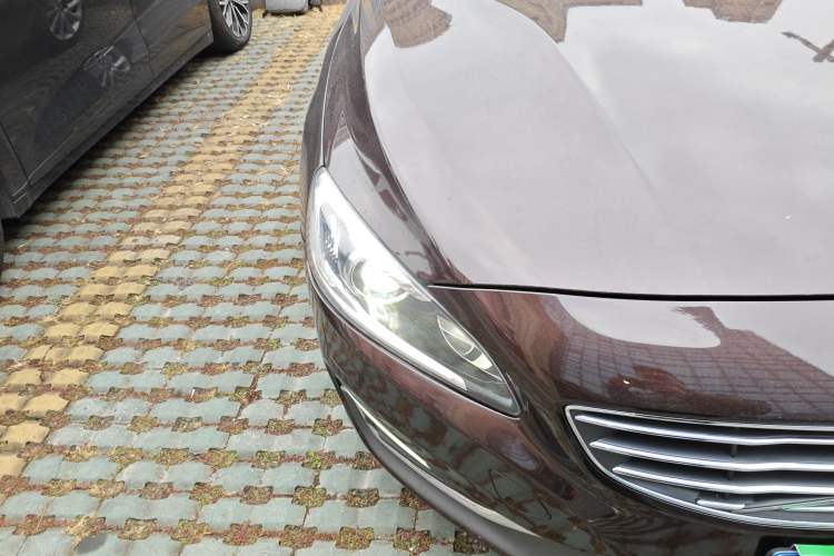 Used Volvo S60 2017 S60L T4 Smart Range Edition
