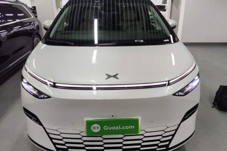 Used XPeng X9 2025 740 Ultra-Long Range Max
