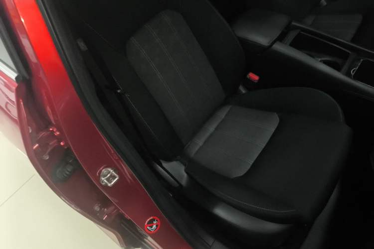 Used Mazda CX-4 2018 2.0L Automatic 2WD Blue Sky Exploration Edition China VI Standard
