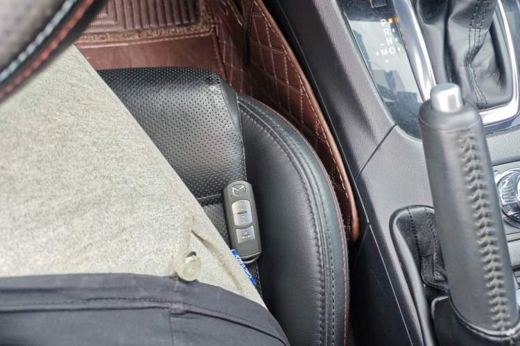 Used Mazda Atenza 2014 2.5L Blue Sky Prestige Edition