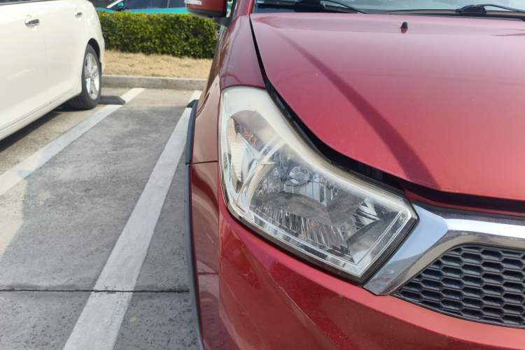 Used Suzuki SX4 2013 1.6L Manual CoolRide Model Right Front Headlight