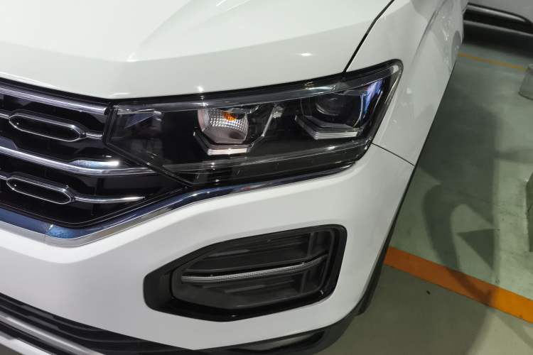 Used Volkswagen Tayron 2019 330TSI Two-Wheel-Drive Luxury Version China V Emission Standard
